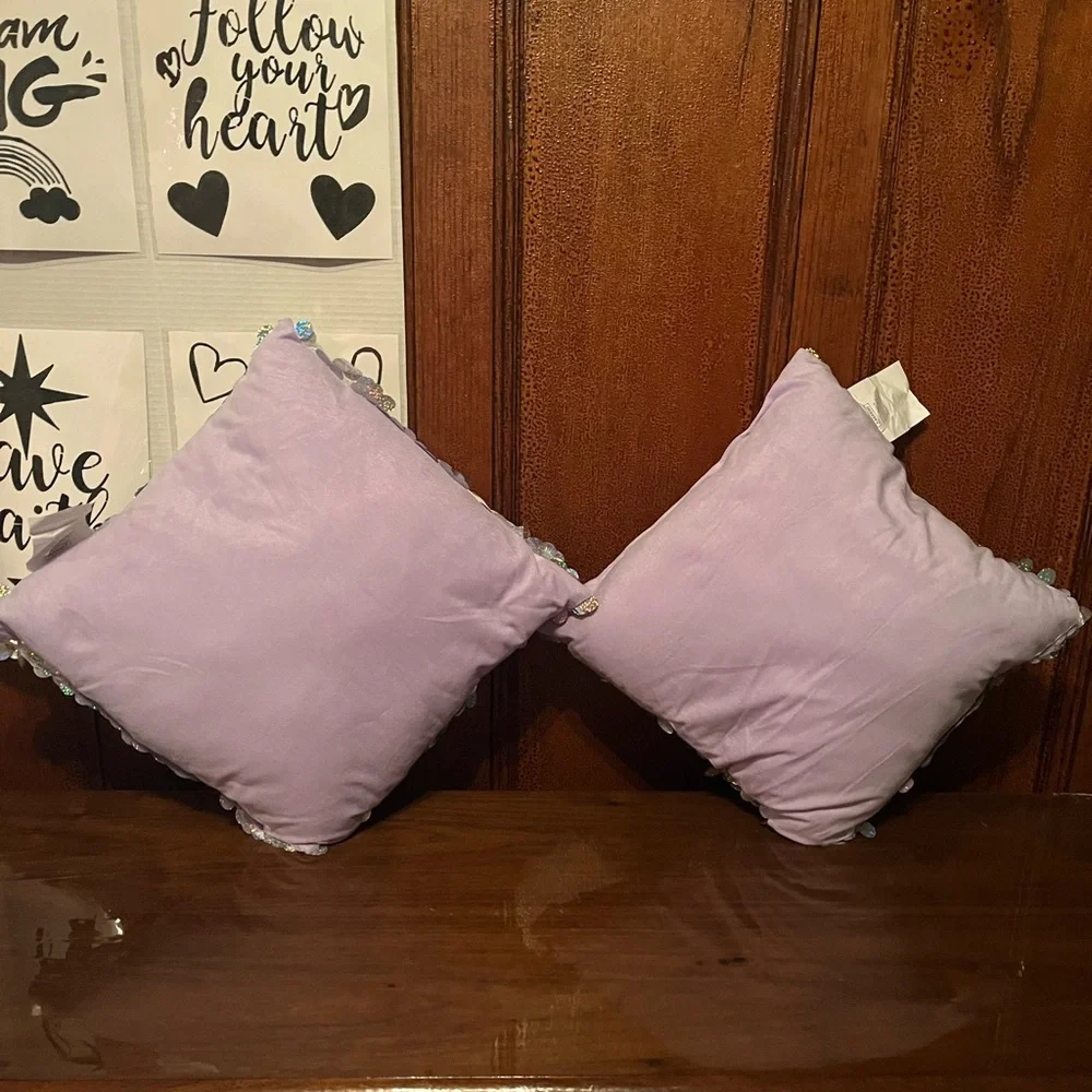 Pack of 2 New Luxury Series Reversible Purple Sequin Glitzy Comfy Throw Pillows - Picture 6 of 11